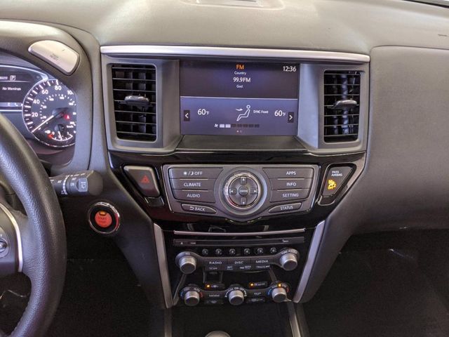 2019 Nissan Pathfinder SV