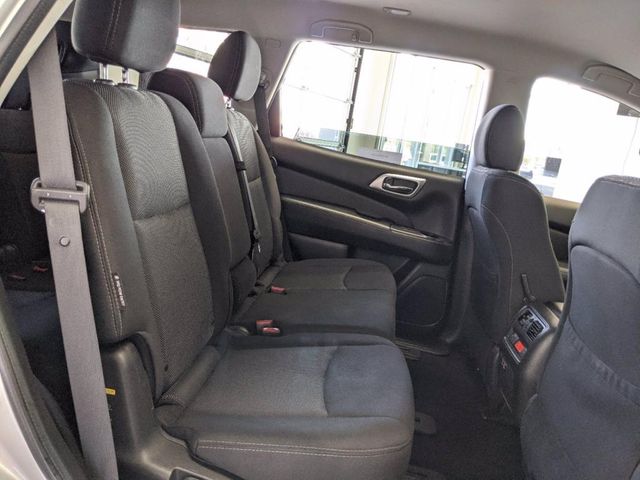 2019 Nissan Pathfinder SV