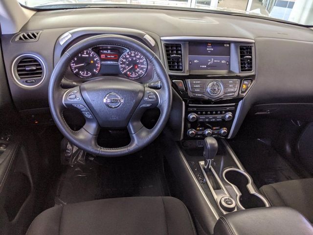 2019 Nissan Pathfinder SV