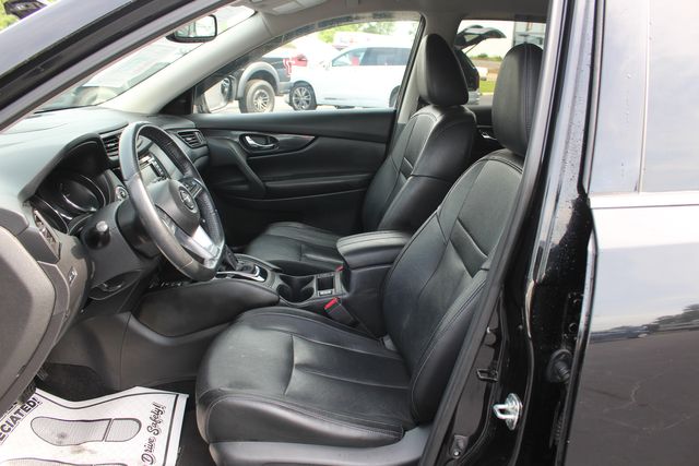 2019 Nissan Rogue SL | Granite City, Illinois | MasterCars Company Inc. 2019 Nissan Rogue SL | Granite City, Illinois | MasterCars Company Inc.