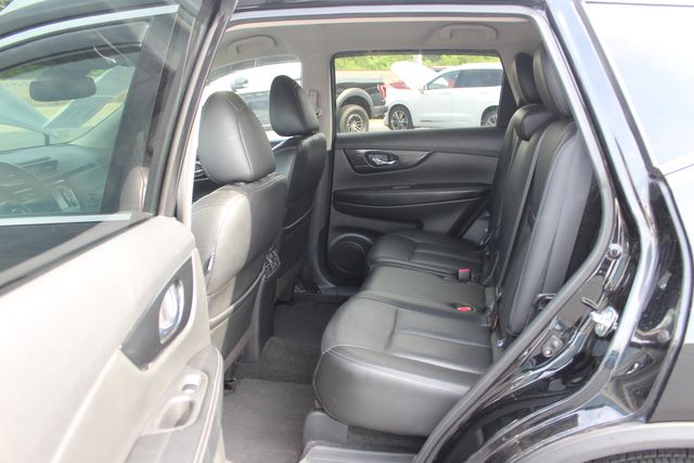 2019 Nissan Rogue SL | Granite City, Illinois | MasterCars Company Inc. 2019 Nissan Rogue SL | Granite City, Illinois | MasterCars Company Inc.