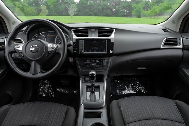 2019 Nissan Sentra SV ALLOYS FUEL EFFICIENT DUAL ZONE CLIMATE CONTROL