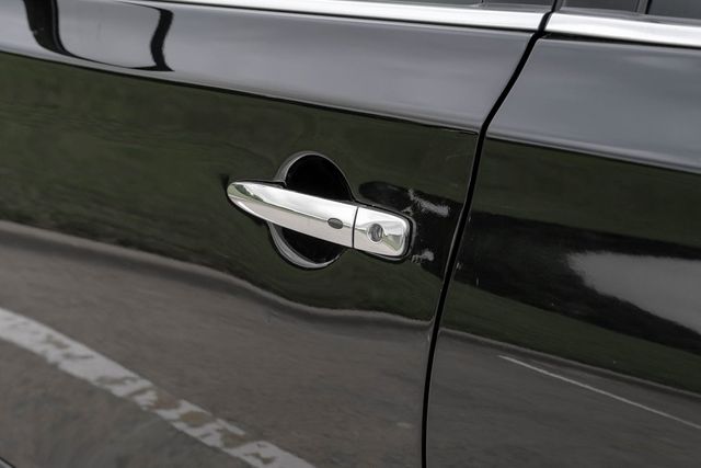 2019 Nissan Sentra SV ALLOYS FUEL EFFICIENT DUAL ZONE CLIMATE CONTROL