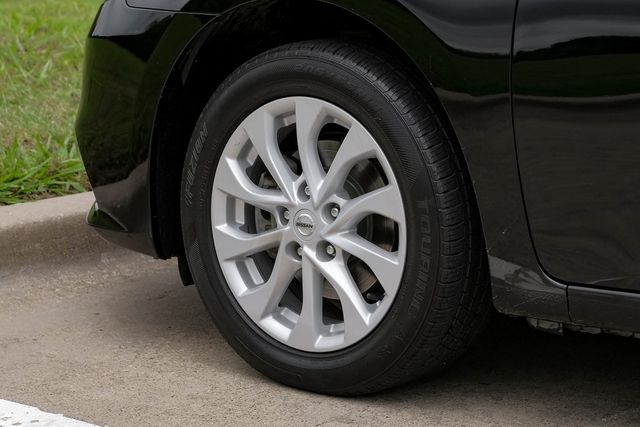 2019 Nissan Sentra SV ALLOYS FUEL EFFICIENT DUAL ZONE CLIMATE CONTROL