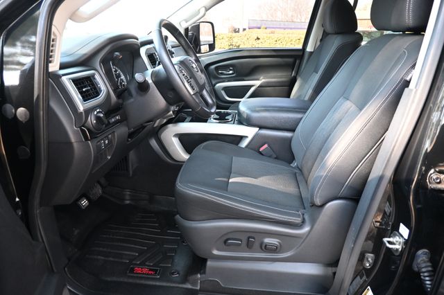 2019 Nissan Titan SV