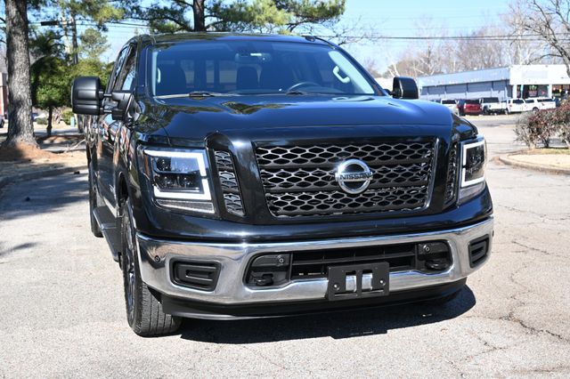 2019 Nissan Titan SV