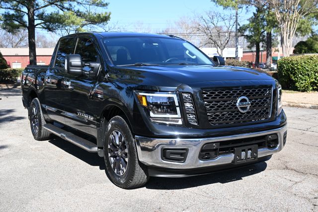 2019 Nissan Titan SV