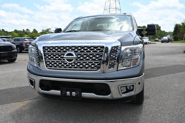 2019 Nissan Titan SV