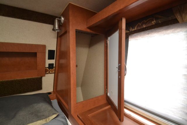 2019 Northwood Arctic Fox 990