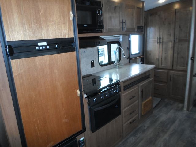 2019 Outdoors RV Creekside 18RBS