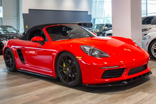 2019 Porsche 718 Boxster Aero kit (20" Carrera S Wheels)