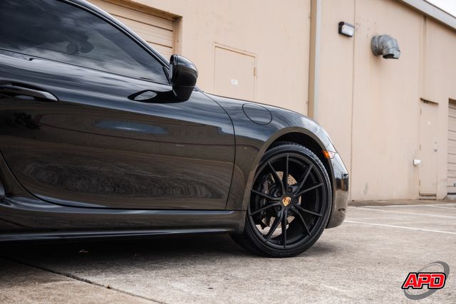 2019 Porsche 718 Cayman 2019 Porsche 718 Cayman