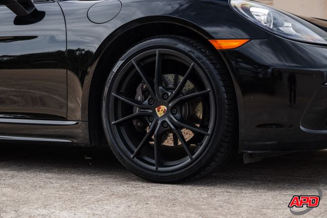 2019 Porsche 718 Cayman 