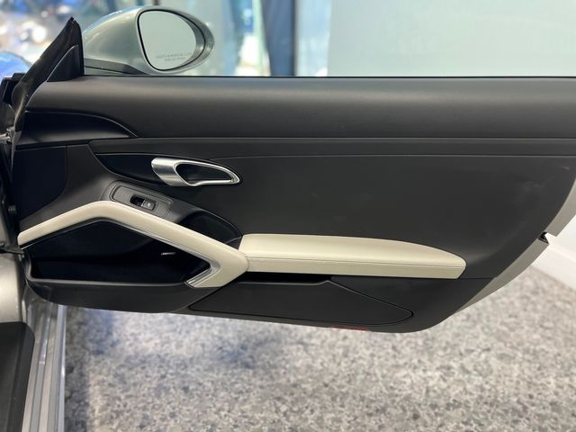 2019 Porsche 718 Cayman Base | Longwood, FL | Millenia Motors