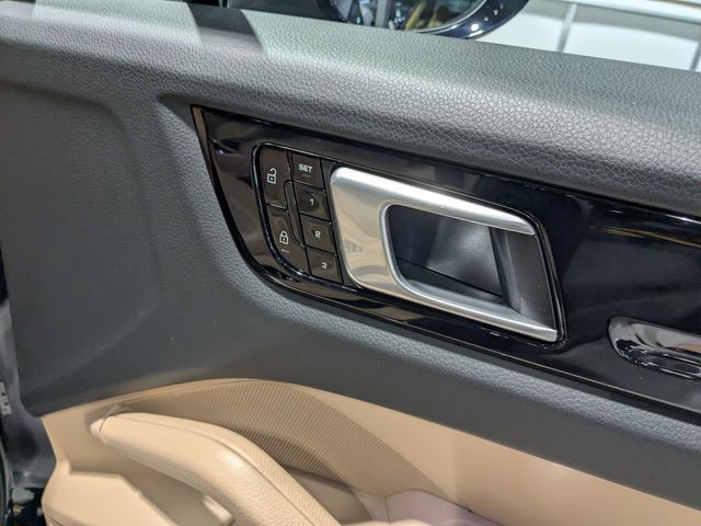 2019 Porsche Cayenne Base | Lake Forest IL | Executive Motor Carz 2019 Porsche Cayenne Base | Lake Forest IL | Executive Motor Carz