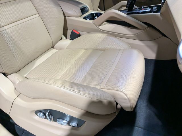 2019 Porsche Cayenne Base | Lake Forest IL | Executive Motor Carz 2019 Porsche Cayenne Base | Lake Forest IL | Executive Motor Carz