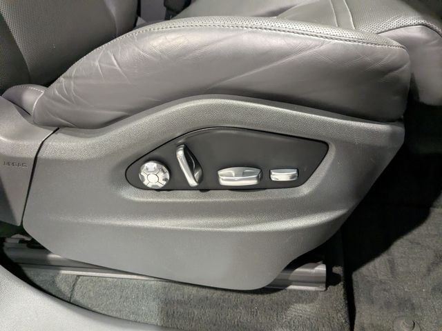2019 Porsche Cayenne  | Lake Forest IL | Executive Motor Carz