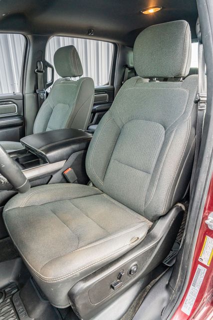 2019 Ram 1500 Big Horn Lone Star Crew Cab 4X4 / 5.7L HEMI V8 | Austin, TX | Rocky Mountain Truck Stop Austin 2019 Ram 1500 Big Horn Lone Star Crew Cab 4X4 / 5.7L HEMI V8 | Austin, TX | Rocky Mountain Truck Stop Austin