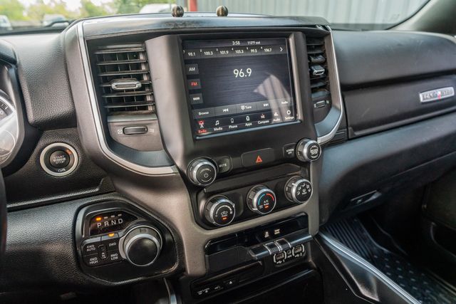 2019 Ram 1500 Big Horn Lone Star Crew Cab 4X4 / 5.7L HEMI V8 | Austin, TX | Rocky Mountain Truck Stop Austin 2019 Ram 1500 Big Horn Lone Star Crew Cab 4X4 / 5.7L HEMI V8 | Austin, TX | Rocky Mountain Truck Stop Austin