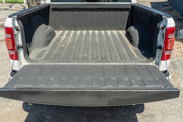 2019 Ram 1500 Limited KENTUCKY DERBY ED 4X4 / LOADED BIG SCREEN | Dallas, TX | Rocky Mountain Truck Stop Dallas