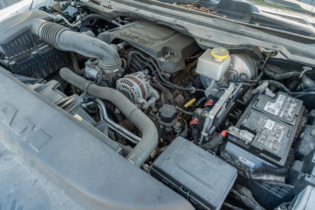 2019 Ram 1500 Limited KENTUCKY DERBY ED 4X4 / LOADED BIG SCREEN | Dallas, TX | Rocky Mountain Truck Stop Dallas