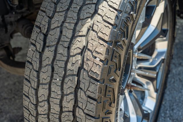 2019 Ram 1500 Limited KENTUCKY DERBY ED 4X4 / LOADED BIG SCREEN | Dallas, TX | Rocky Mountain Truck Stop Dallas 2019 Ram 1500 Limited KENTUCKY DERBY ED 4X4 / LOADED BIG SCREEN | Dallas, TX | Rocky Mountain Truck Stop Dallas