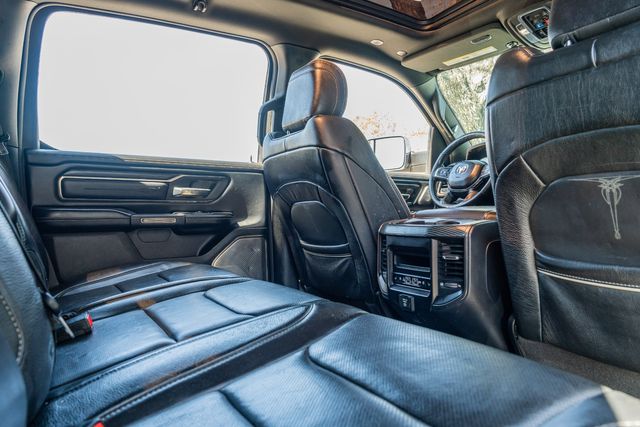 2019 Ram 1500 Limited KENTUCKY DERBY ED 4X4 / LOADED BIG SCREEN | Dallas, TX | Rocky Mountain Truck Stop Dallas