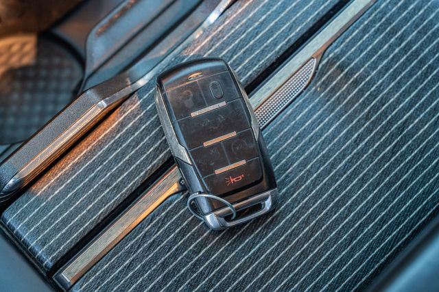 2019 Ram 1500 Limited KENTUCKY DERBY ED 4X4 / LOADED BIG SCREEN | Dallas, TX | Rocky Mountain Truck Stop Dallas