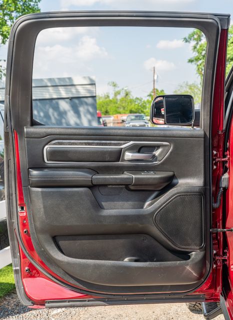 2019 Ram 1500 Big Horn CREW CAB W/ UPGRADES / SUPER LOW MILES | Austin, TX | Rocky Mountain Truck Stop Austin 2019 Ram 1500 Big Horn CREW CAB W/ UPGRADES / SUPER LOW MILES | Austin, TX | Rocky Mountain Truck Stop Austin