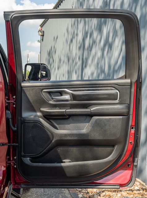 2019 Ram 1500 Big Horn CREW CAB W/ UPGRADES / SUPER LOW MILES | Dallas, TX | Rocky Mountain Truck Stop Dallas 2019 Ram 1500 Big Horn CREW CAB W/ UPGRADES / SUPER LOW MILES | Dallas, TX | Rocky Mountain Truck Stop Dallas