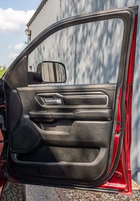 2019 Ram 1500 Big Horn CREW CAB W/ UPGRADES / SUPER LOW MILES | Austin, TX | Rocky Mountain Truck Stop Austin 2019 Ram 1500 Big Horn CREW CAB W/ UPGRADES / SUPER LOW MILES | Austin, TX | Rocky Mountain Truck Stop Austin