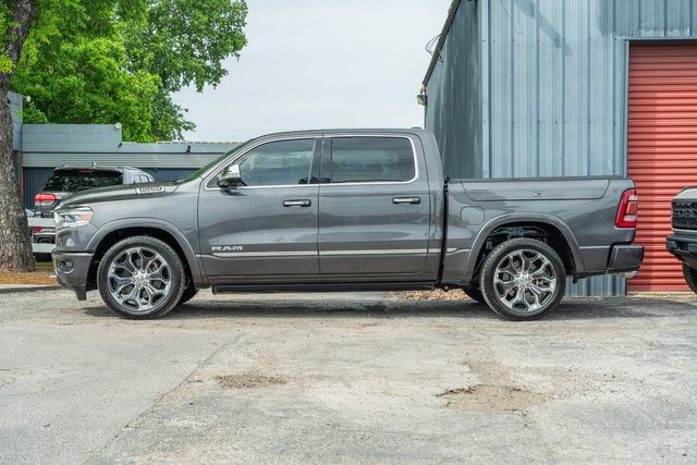2019 Ram 1500 Limited CREW CAB 4X4 / 5.7 HEMI V8 / TEXAS OWNED | Austin, TX | Rocky Mountain Truck Stop Austin