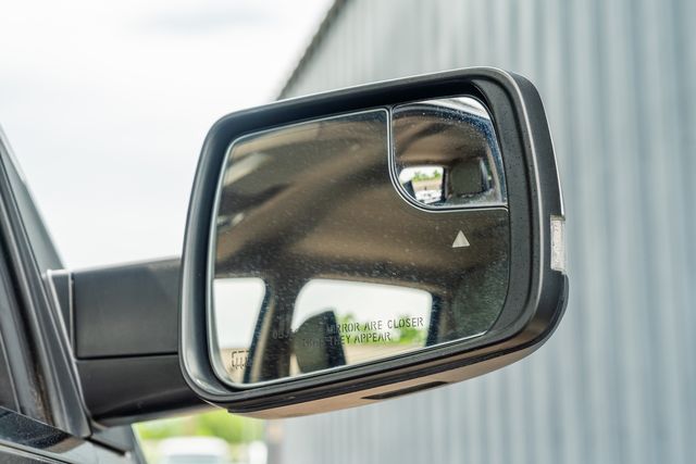 2019 Ram 1500 Limited CREW CAB 4X4 / 5.7 HEMI V8 / TEXAS OWNED | Austin, TX | Rocky Mountain Truck Stop Austin