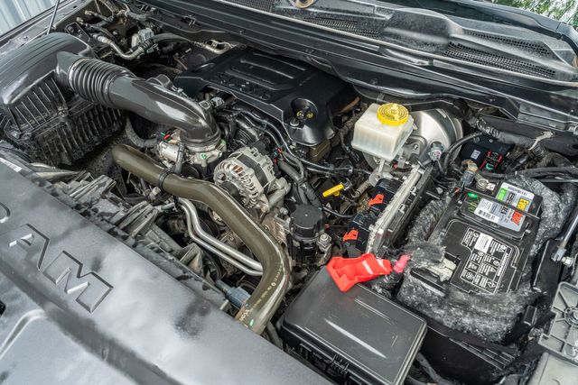 2019 Ram 1500 Limited CREW CAB 4X4 / 5.7 HEMI V8 / TEXAS OWNED | Austin, TX | Rocky Mountain Truck Stop Austin