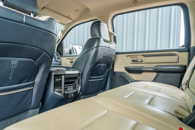 2019 Ram 1500 Limited CREW CAB 4X4 / 5.7 HEMI V8 / TEXAS OWNED | Austin, TX | Rocky Mountain Truck Stop Austin