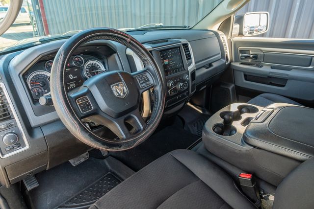 2019 Ram 1500 Classic Warlock CREW CAB 4X2 / CLEAN CARFAX / LUXURY PKG | Austin, TX | Rocky Mountain Truck Stop Austin 2019 Ram 1500 Classic Warlock CREW CAB 4X2 / CLEAN CARFAX / LUXURY PKG | Austin, TX | Rocky Mountain Truck Stop Austin