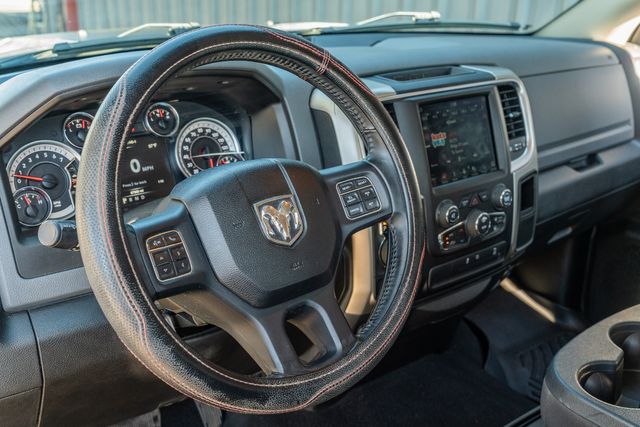 2019 Ram 1500 Classic Warlock CREW CAB 4X2 / CLEAN CARFAX / LUXURY PKG | Austin, TX | Rocky Mountain Truck Stop Austin 2019 Ram 1500 Classic Warlock CREW CAB 4X2 / CLEAN CARFAX / LUXURY PKG | Austin, TX | Rocky Mountain Truck Stop Austin