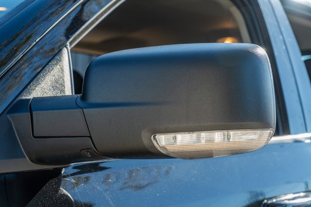 2019 Ram 1500 Classic Warlock CREW CAB 4X2 / CLEAN CARFAX / LUXURY PKG | Austin, TX | Rocky Mountain Truck Stop Austin 2019 Ram 1500 Classic Warlock CREW CAB 4X2 / CLEAN CARFAX / LUXURY PKG | Austin, TX | Rocky Mountain Truck Stop Austin