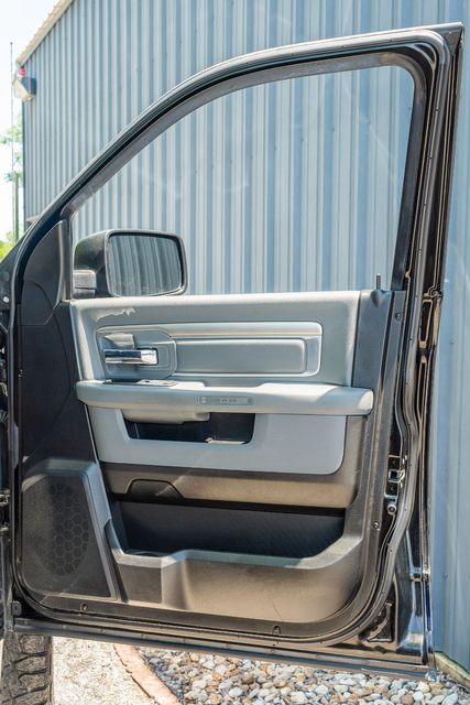 2019 Ram 1500 Classic Warlock QUAD CAB 4X4 / UPGRADES / LOW MILES | Austin, TX | Rocky Mountain Truck Stop Austin 2019 Ram 1500 Classic Warlock QUAD CAB 4X4 / UPGRADES / LOW MILES | Austin, TX | Rocky Mountain Truck Stop Austin