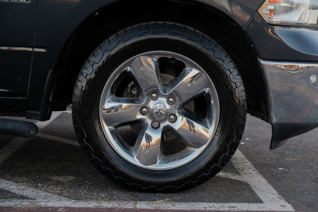 2019 Ram 1500 Classic Lone Star 4X2 / 1-OWNER CLEAN CARFAX / TEXAS OWNED | Austin, TX | Rocky Mountain Truck Stop Austin