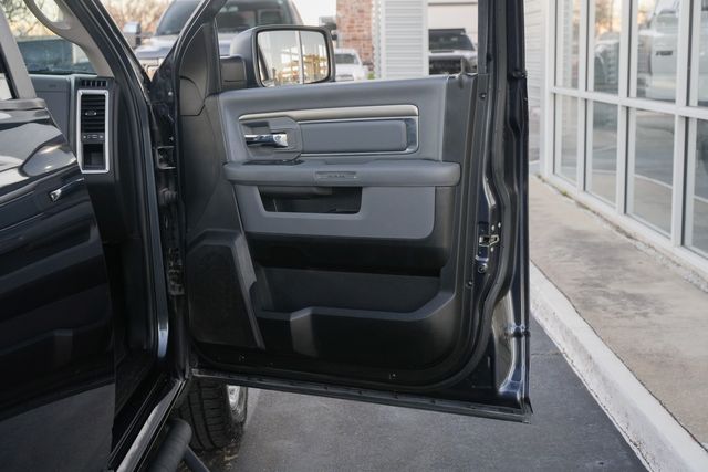 2019 Ram 1500 Classic Lone Star 4X2 / 1-OWNER CLEAN CARFAX / TEXAS OWNED | Austin, TX | Rocky Mountain Truck Stop Austin