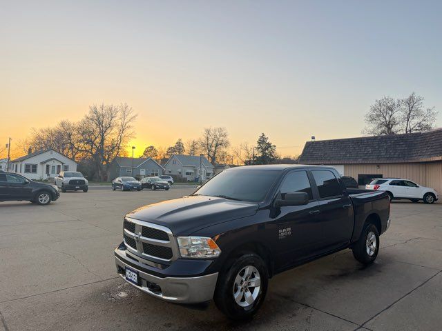 2019 Ram 1500 Classic SLT | Dickinson, ND | Heiser Motors 2019 Ram 1500 Classic SLT | Dickinson, ND | Heiser Motors