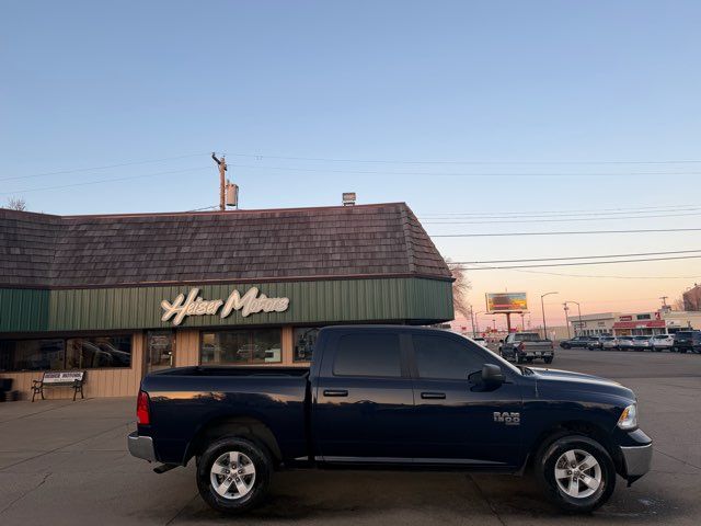 2019 Ram 1500 Classic SLT | Dickinson, ND | Heiser Motors 2019 Ram 1500 Classic SLT | Dickinson, ND | Heiser Motors