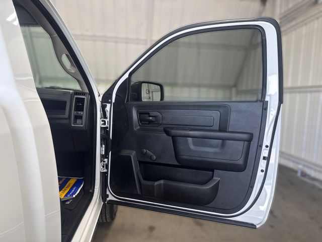 2019 Ram 1500 CLASSIC TRADESMAN 2019 Ram 1500 CLASSIC TRADESMAN