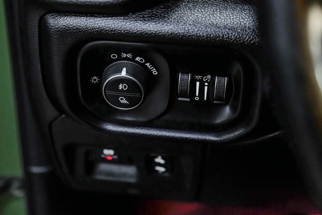2019 Ram 1500 Big Horn/Lone Star Crew Cab 4x4 5'7" Box | Dallas, TX | East Dallas Diesel