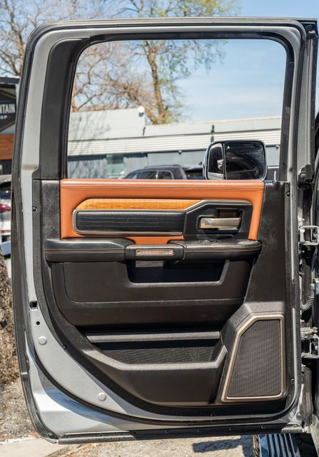 2019 Ram 2500 Laramie Longhorn MEGA CAB 4X4 / BIG SCREEN LOADED | Austin, TX | Rocky Mountain Truck Stop Austin