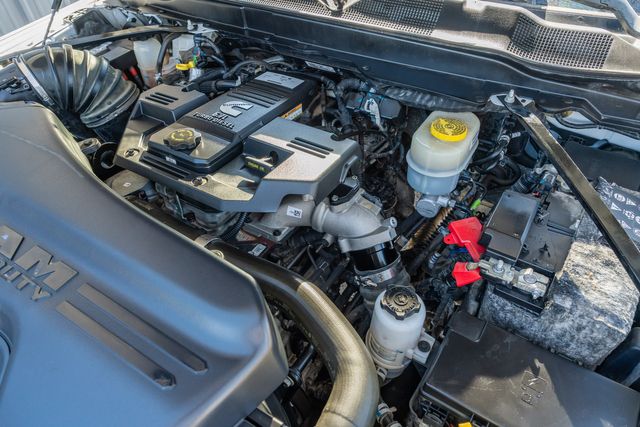 2019 Ram 3500 Laramie CREW CAB DUALLY W/ UPGRADES / BIG SCREEN | Austin, TX | Rocky Mountain Truck Stop Austin