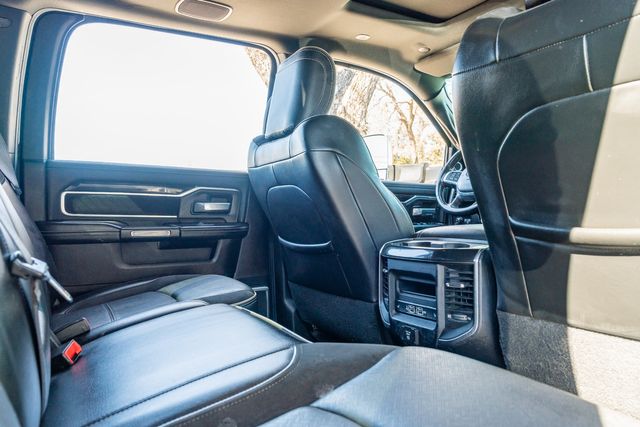 2019 Ram 3500 Laramie CREW CAB DUALLY W/ UPGRADES / BIG SCREEN | Austin, TX | Rocky Mountain Truck Stop Austin