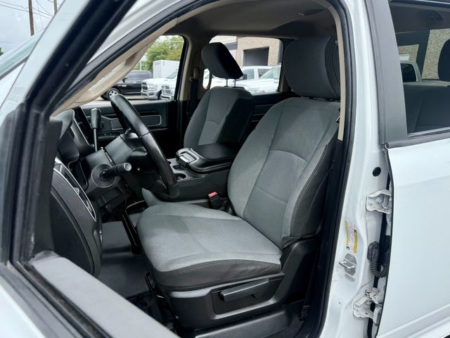 2019 Ram 3500 Big Horn Dually 4x4 Crew Cab 6.7L Cummins