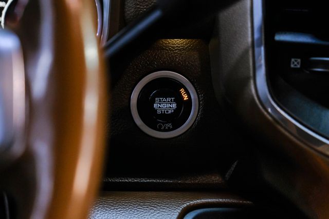 2019 Ram 3500 Laramie TOW TECH PKG 17" Alcoa ALPINE AUDIO Loaded | Dallas, TX | East Dallas Diesel 2019 Ram 3500 Laramie TOW TECH PKG 17" Alcoa ALPINE AUDIO Loaded | Dallas, TX | East Dallas Diesel